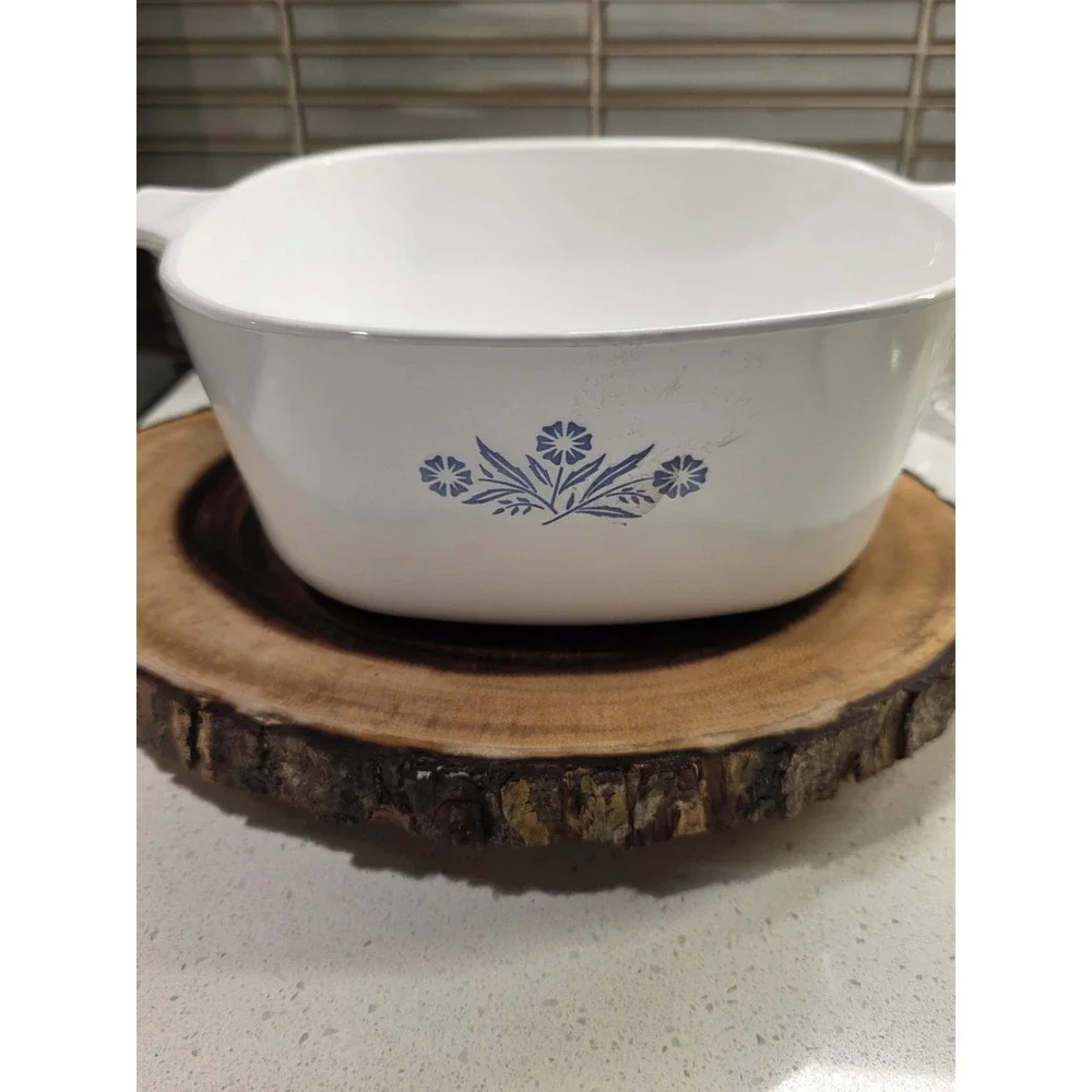 Corning Ware Blue Cornflower Casserole Dish 2 1/2 Quart Vintage No Lid